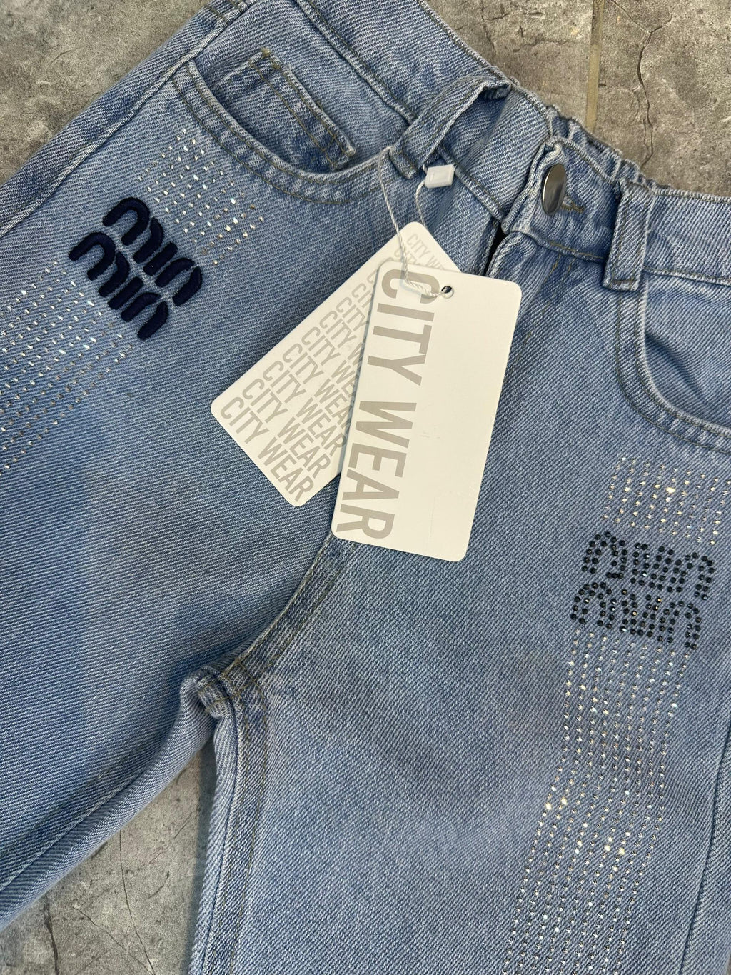 PANTALLON JEANS 6 ans _ 10 ans